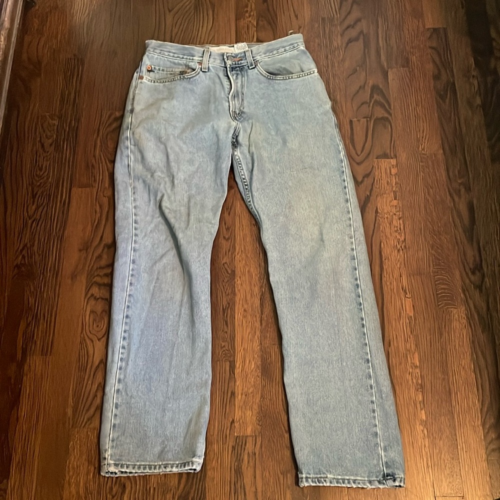 Vintage Levi’s 100% cotton 505 regular fit jeans, size 31